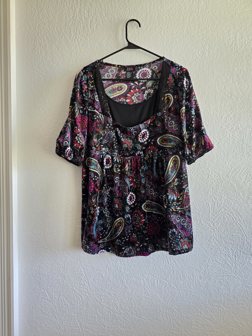 R.Q.T. Velour Feel Paisley Scoop Neck Blouse in Black With Sequined Neck Accents